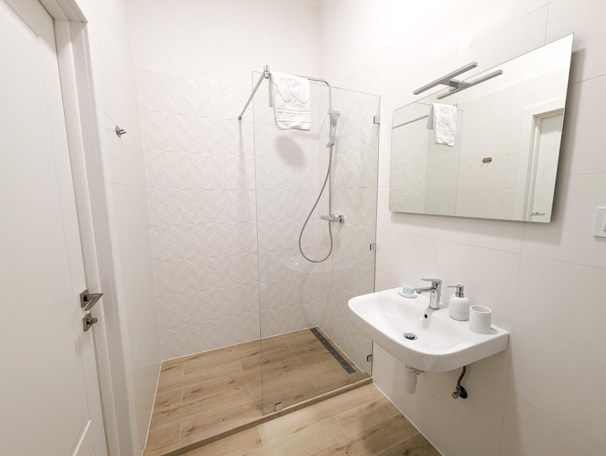 Kyiv Honchara Hotel Εξωτερικό φωτογραφία